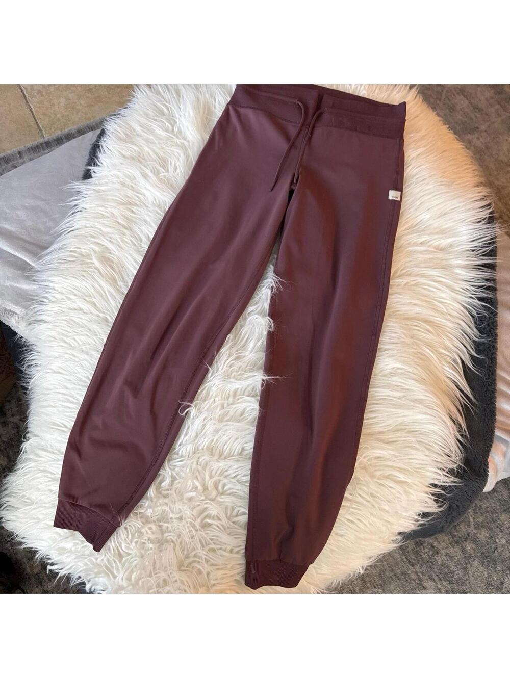 Vuori track pants size XS